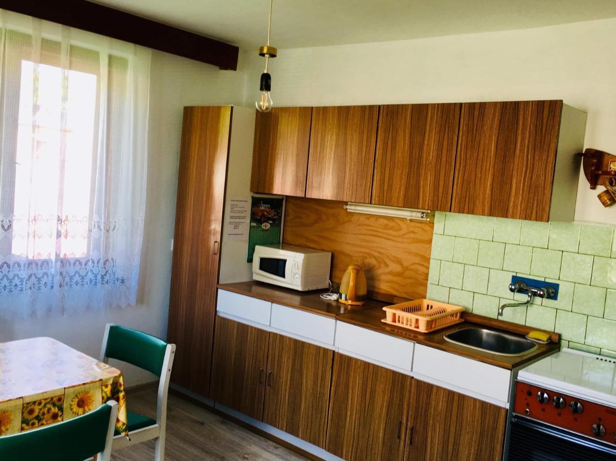 Rodinny Retro Domcek Dolny Kubin Buitenkant foto